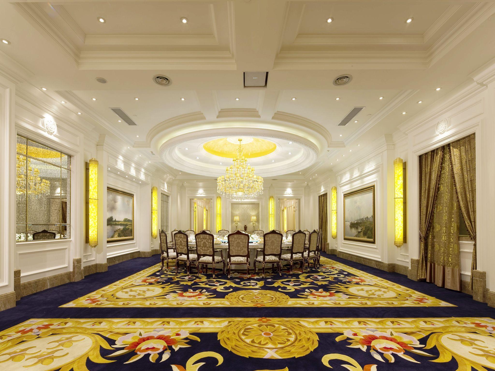 Ramada Plaza Optics Valley Hotel Wuhan Exteriör bild